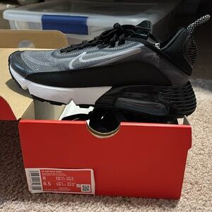 Nike Women Air Max 2090. 8.